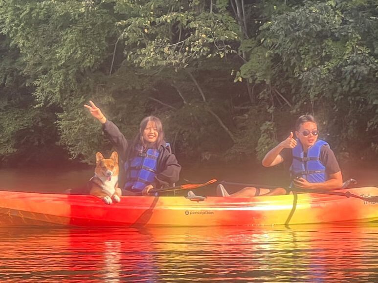 Kayaking at Claytor Lake