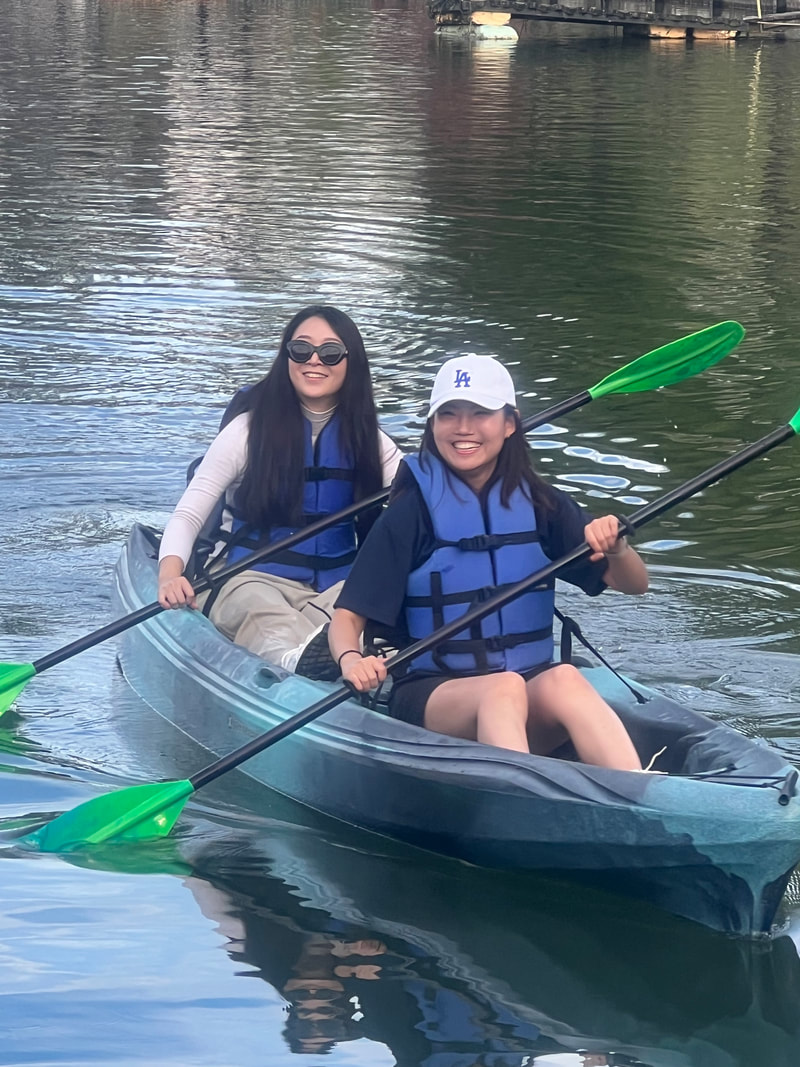 Kayaking at Claytor Lake